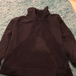 Under Amour Cowl Neck sweatshirt